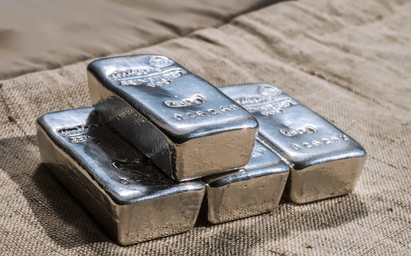 <a><strong>Argent : Dans le sillage de l’or</strong></a>