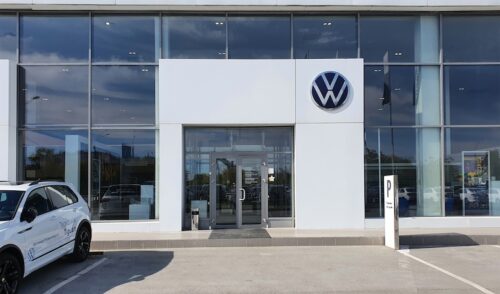 VOLKSWAGEN: QUAND LE SECTEUR AUTOMOBILE EUROPÉEN SE HEURTE À UN MUR
