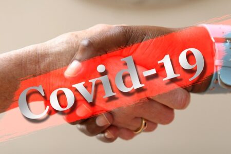 La crise du COVID-19 ne doit donc pas être perçue comme un fardeau