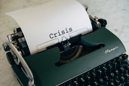 A CRISE NOUVELLE, GOUVERNANCE NOUVELLE