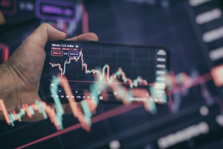 <strong>DWS Market Outlook 2024: De bonnes opportunités de rendement pour les investissements à risque – en dépit de diverses incertitudes</strong>