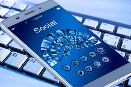 N’oubliez pas le paid social pour réussir votre stratégie digitale