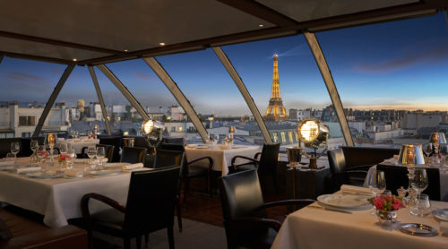 L’OISEAU BLANC, RESTAURANT FRANCAIS PANORAMIQUE DU PENINSULA PARIS, REMPORTE SA PREMIERE ETOILE MICHELIN