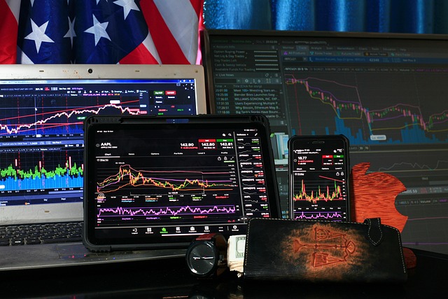 <strong>La stratégie de trading TACO à l’origine des montagnes russes du NASDAQ 100</strong>