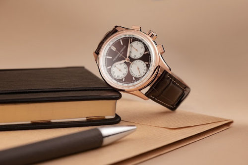 Flyback Chronograph Manufacture : deux nouvelles variations sport-chic pour l’une des créations culte de Frédérique Constant